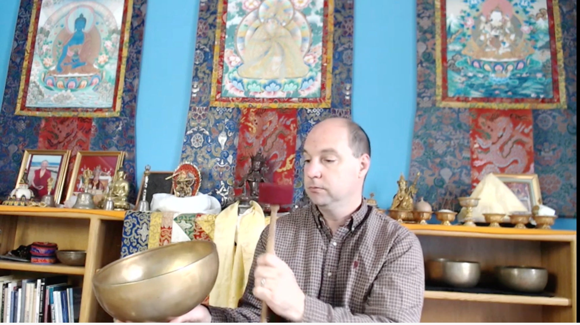 How to Use a Singing Bowl 