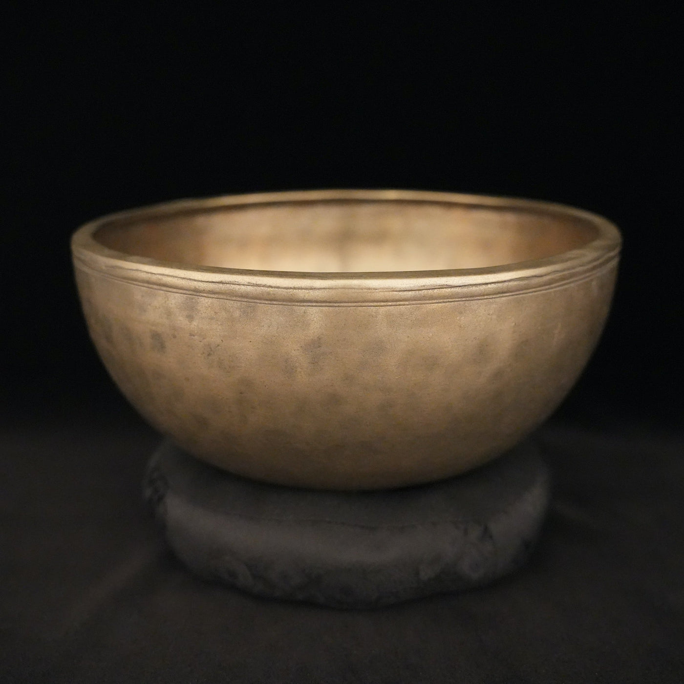 10.25" Antique Singing Bowl in G#