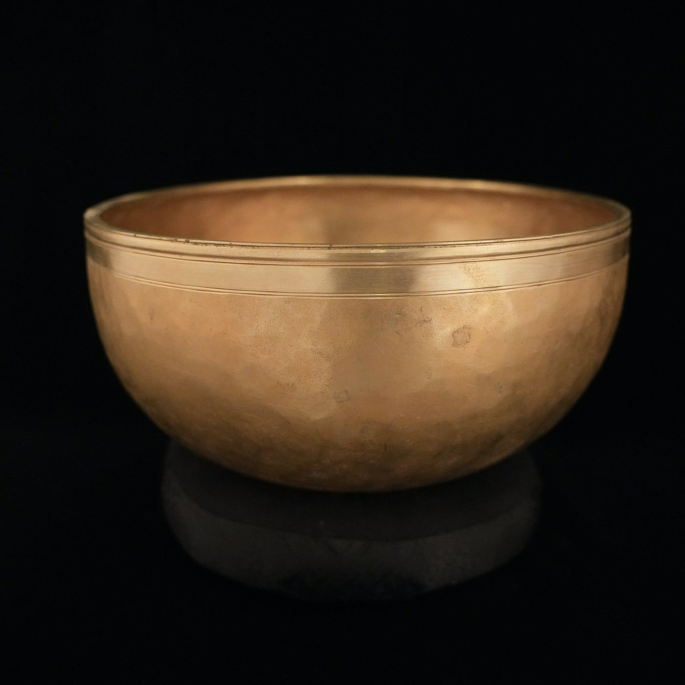 Antique-Singing-Bowl-L110