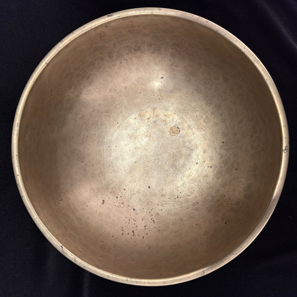 Antique-Singing-Bowl-L112