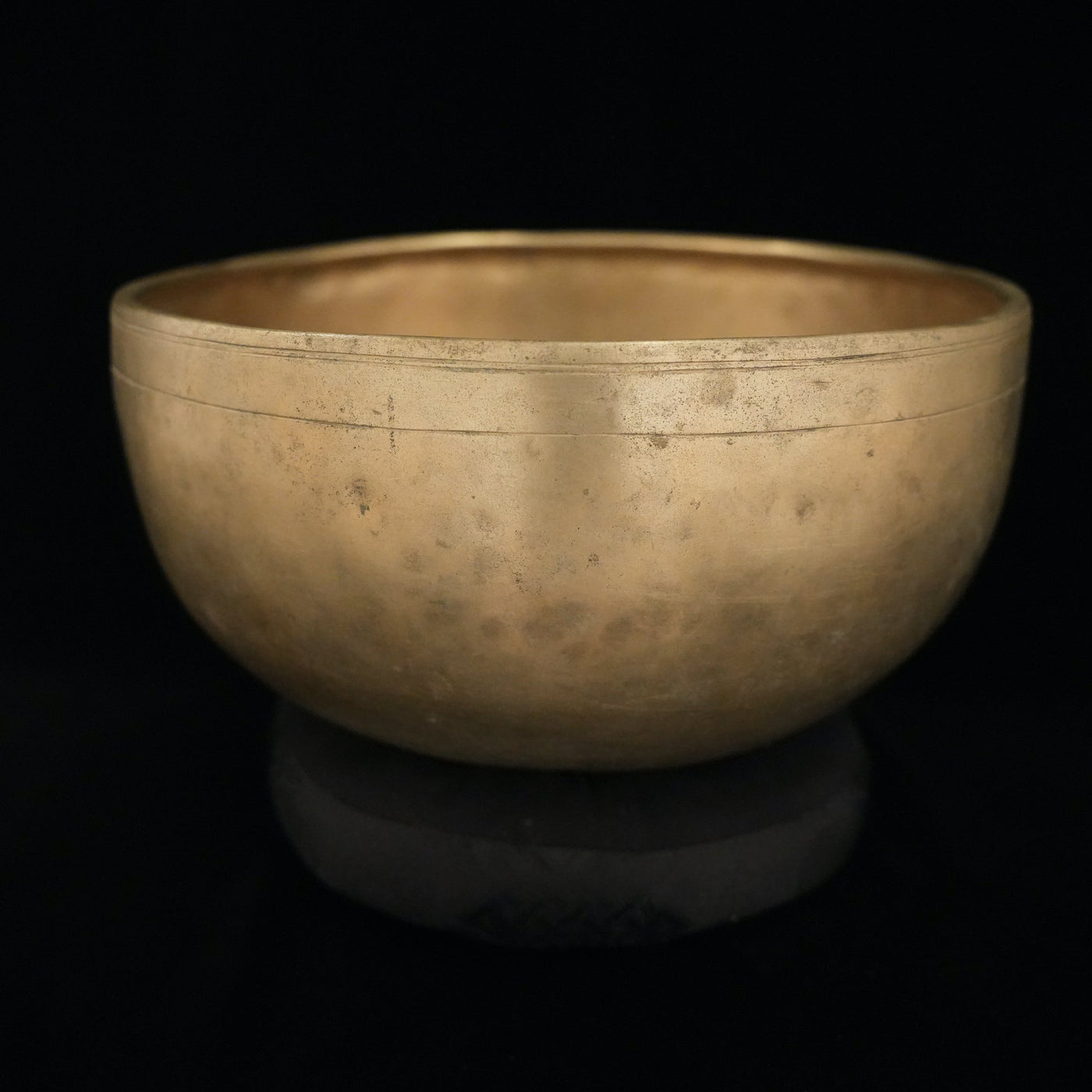 Antique-Singing-Bowl-L113