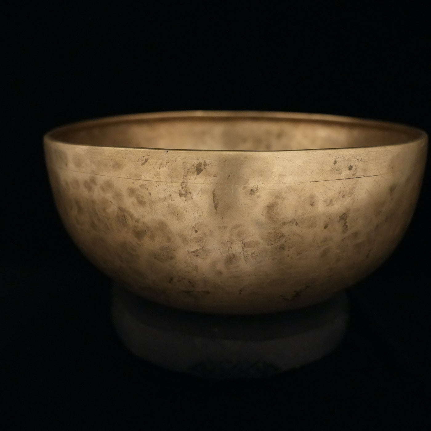 Antique-Singing-Bowl-L116