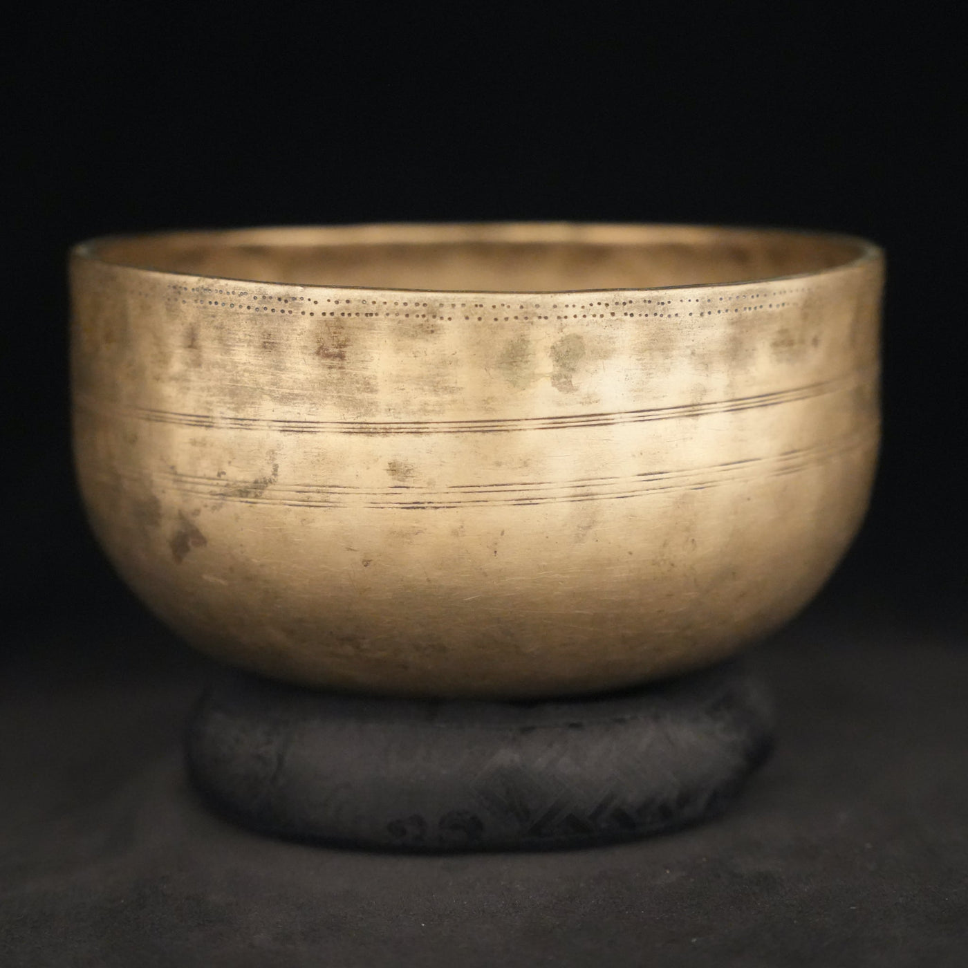 Antique-Singing-Bowl-M245