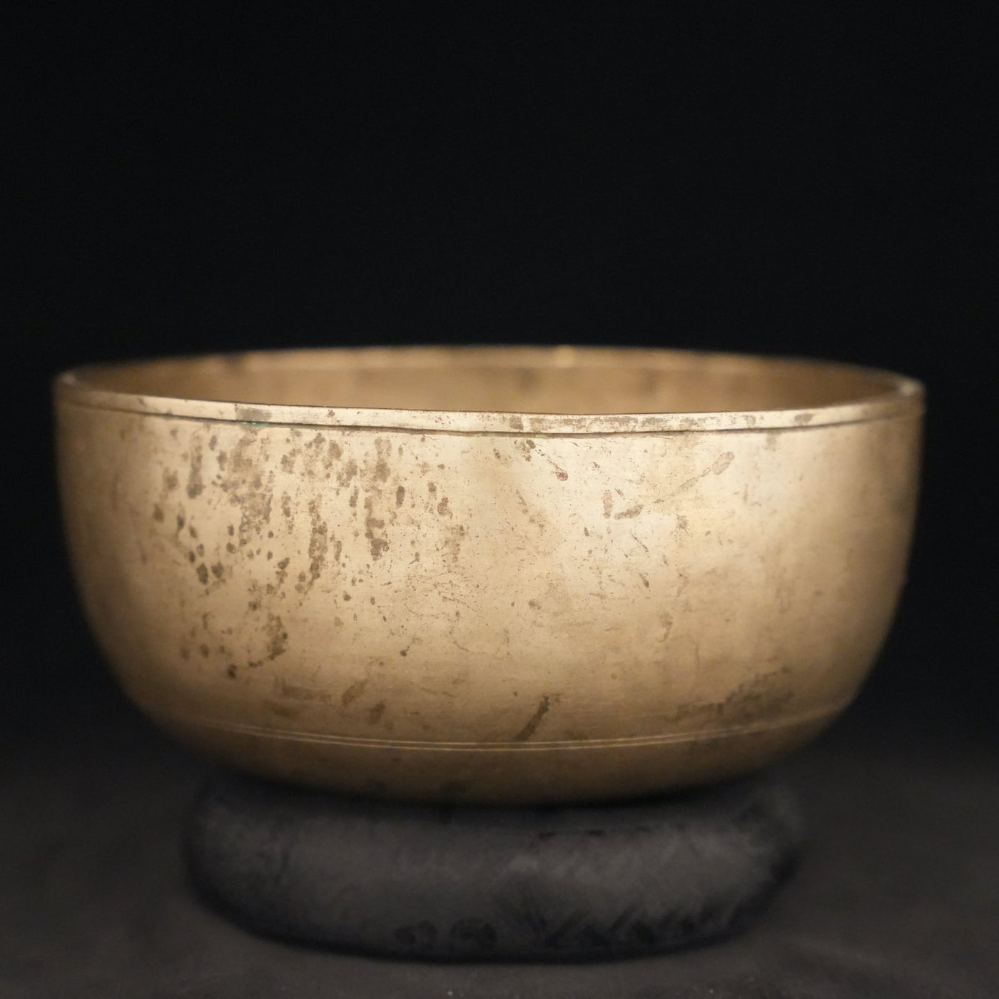 Antique-Singing-Bowl-M260