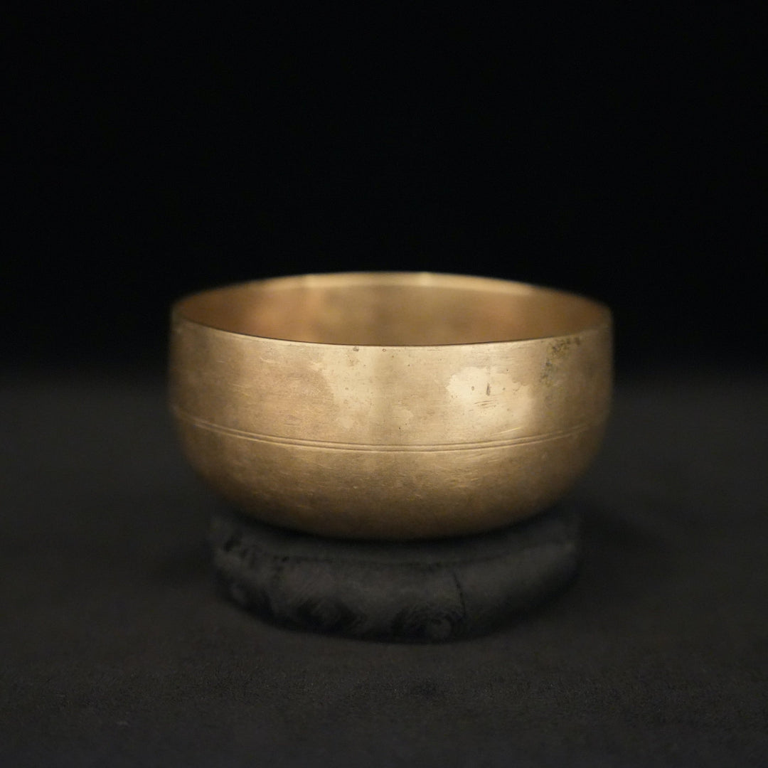 Monks Bowls – singingbowlmuseum