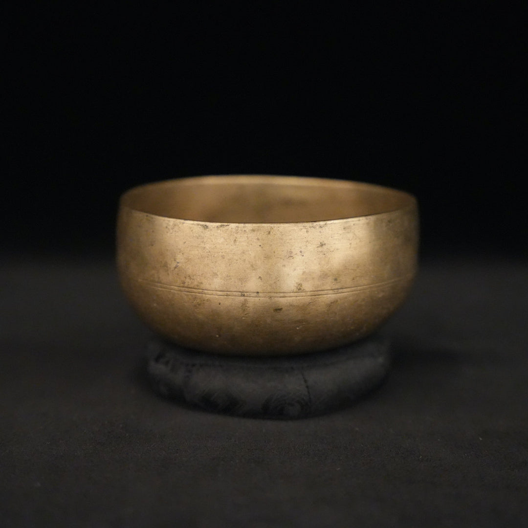 Monks Bowls – singingbowlmuseum