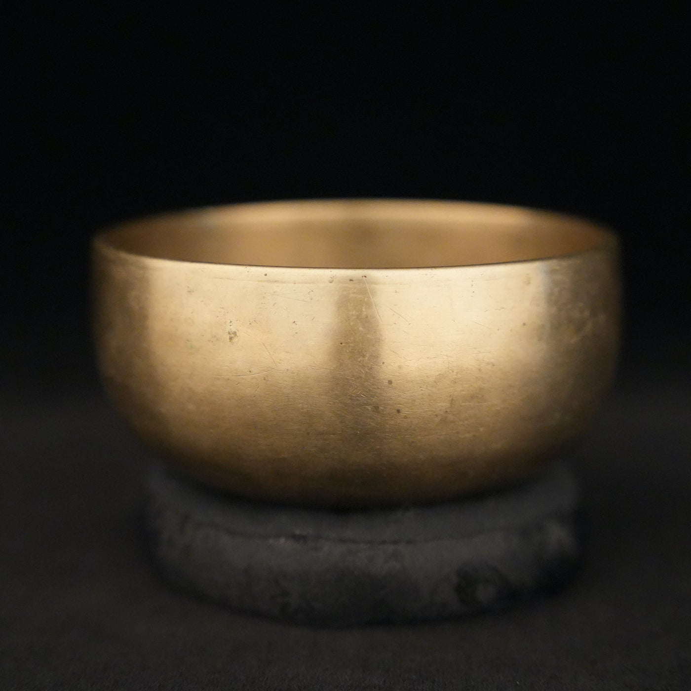 4.5" Antique Singing Bowl in A#