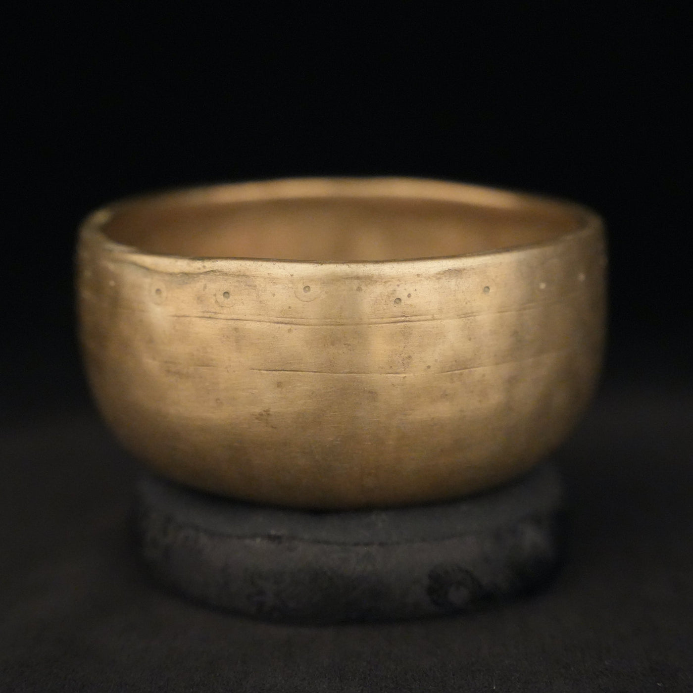 4.75" Antique Singing Bowl in E