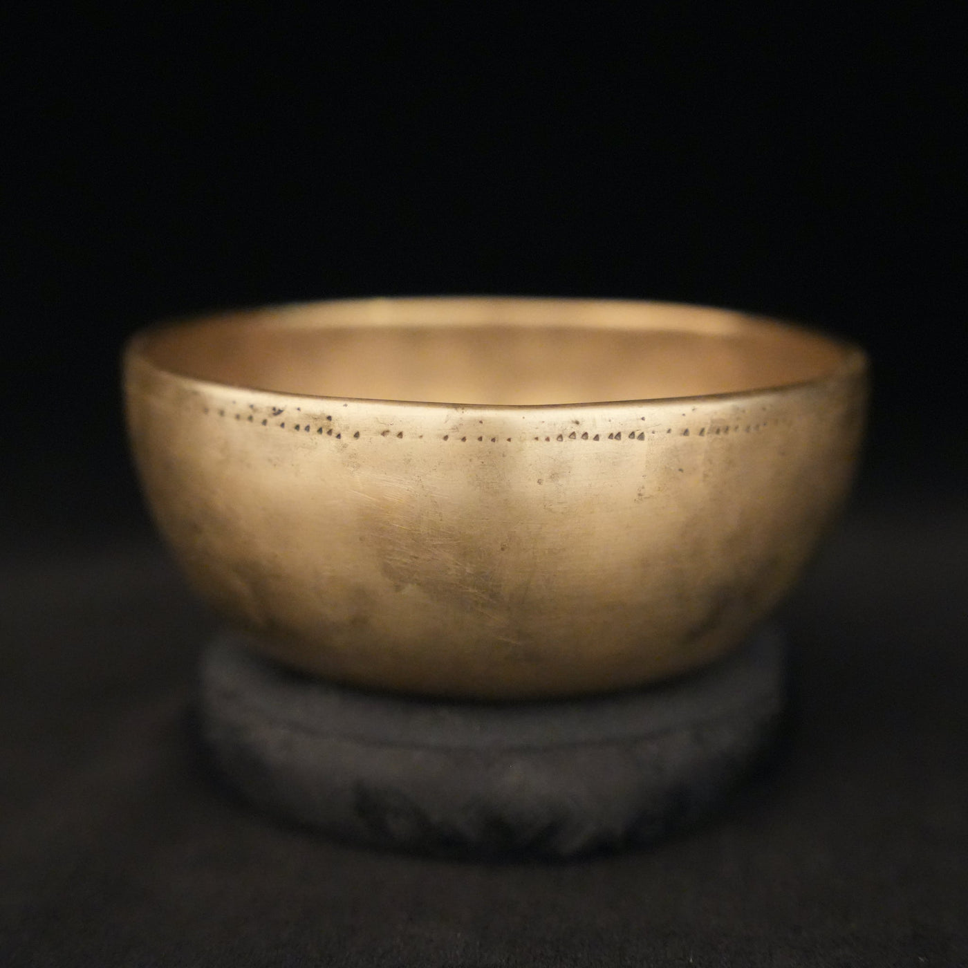 4.75" Antique Singing Bowl in A#