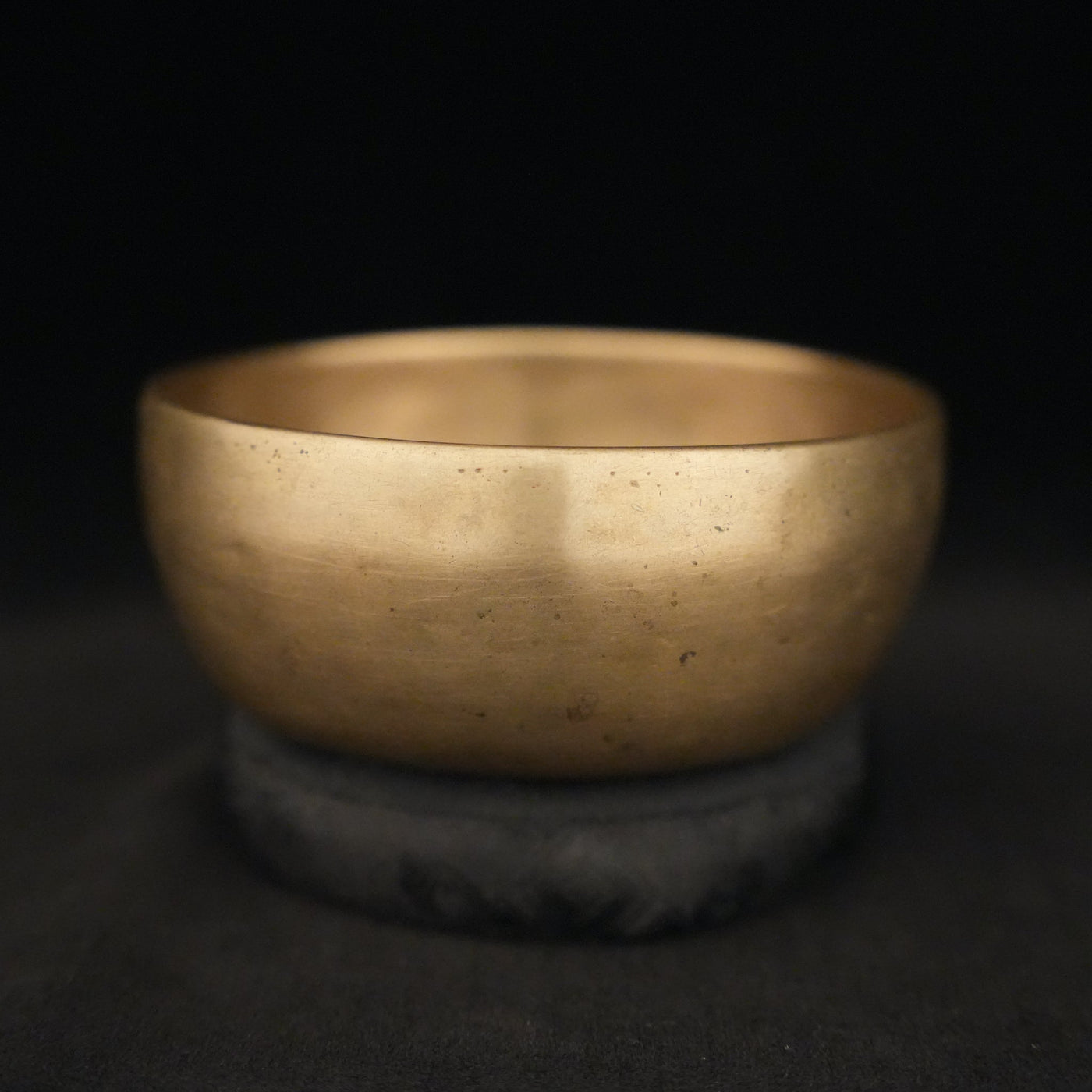 4.75" Antique Singing Bowl in A#