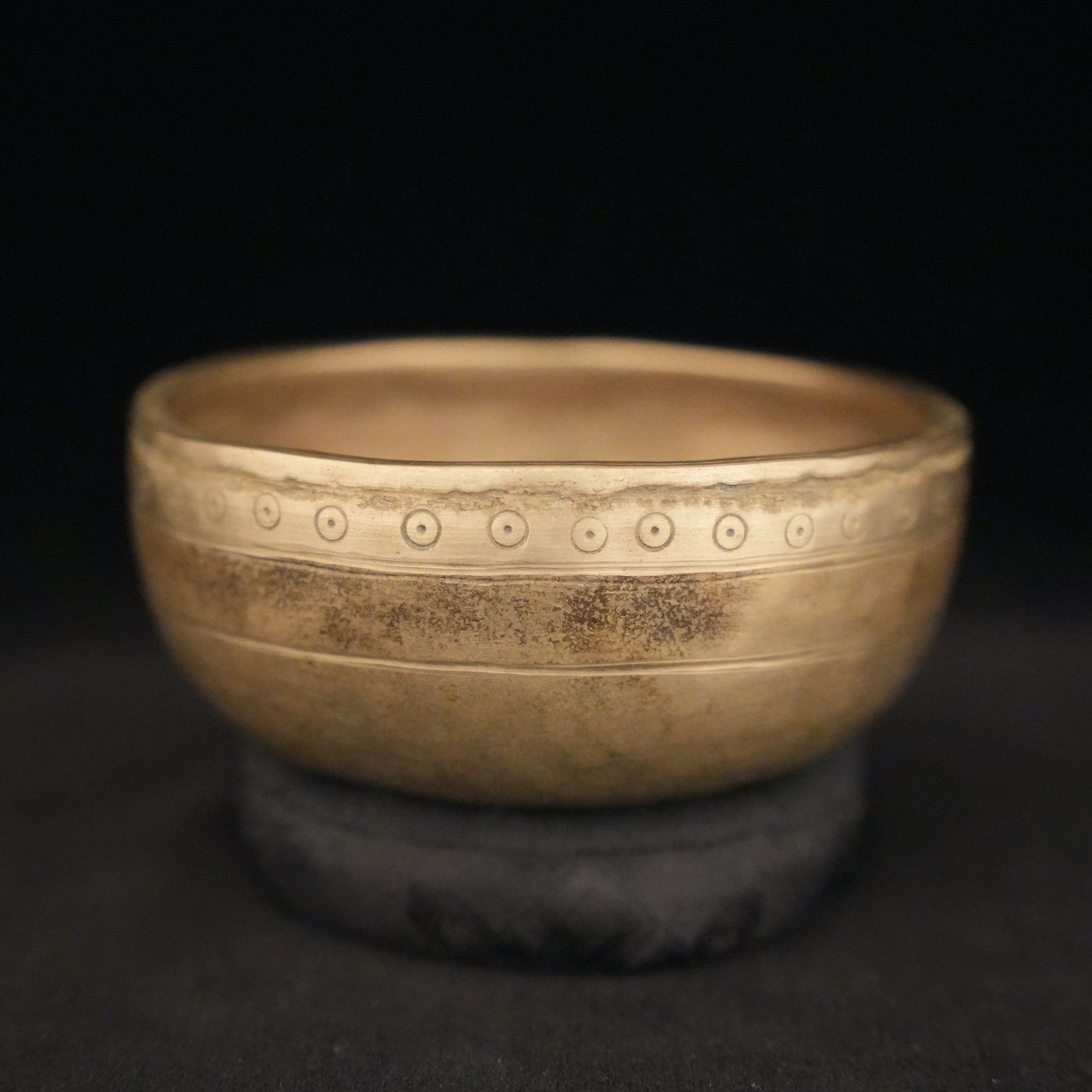 Antique-Singing-Bowl-S197