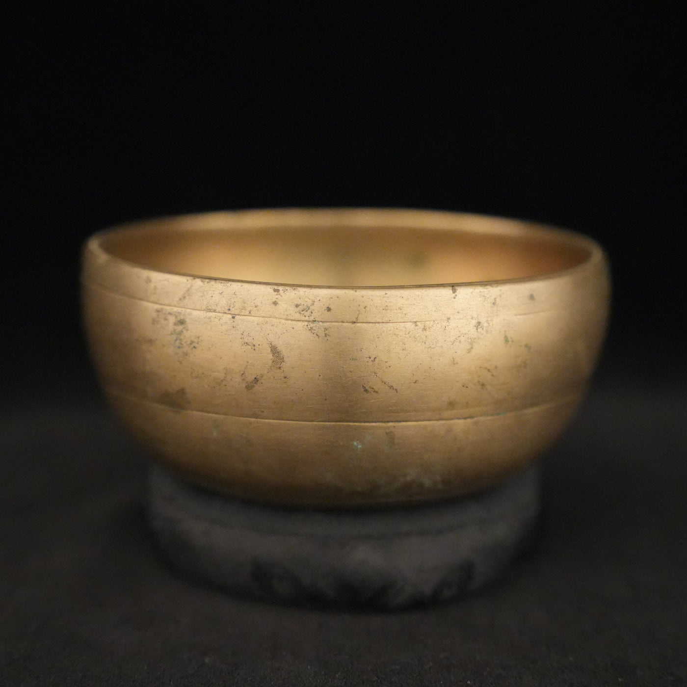 Antique-Singing-Bowl-S199