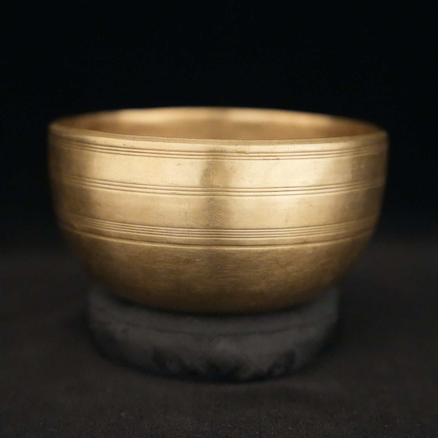 Antique-Singing-Bowl-S204