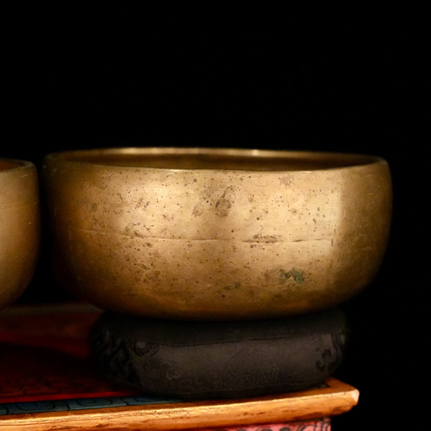 12 Ancient Rare Singing Bowls: Set 12