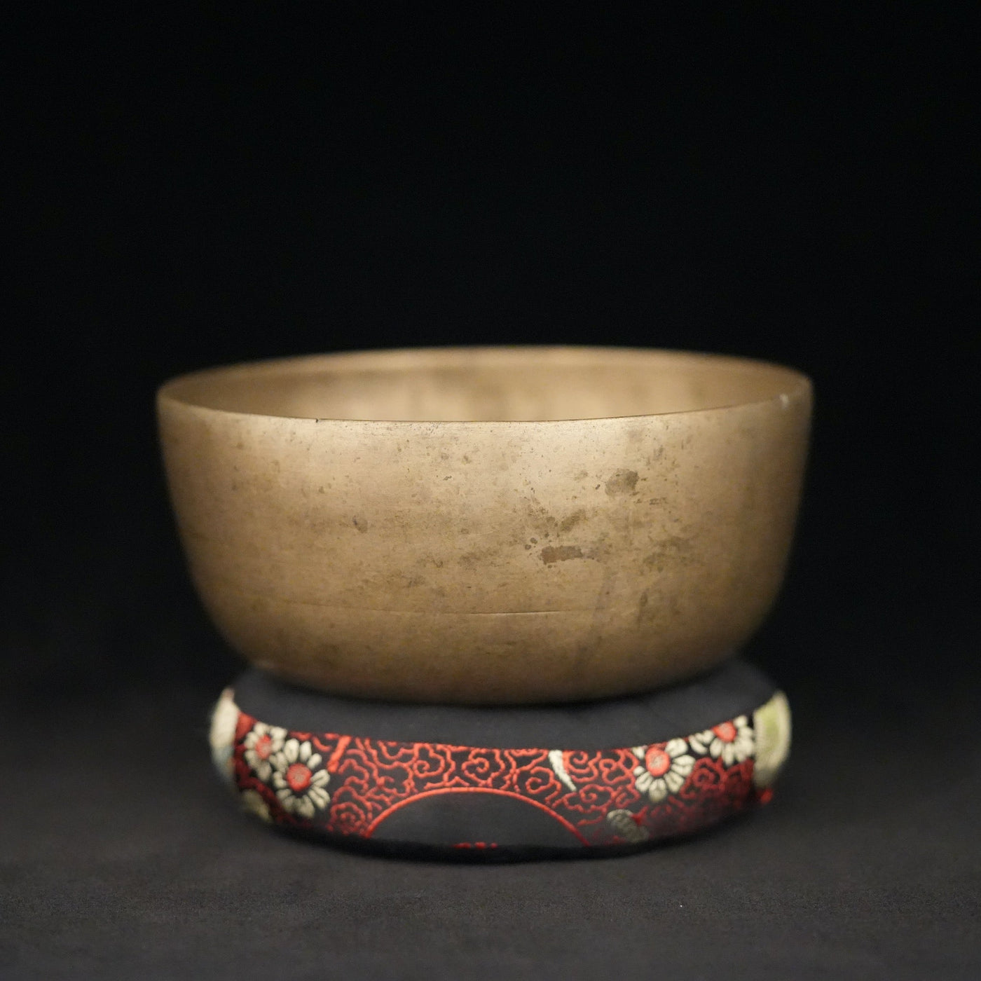 Antique-Singing-Bowl-M048