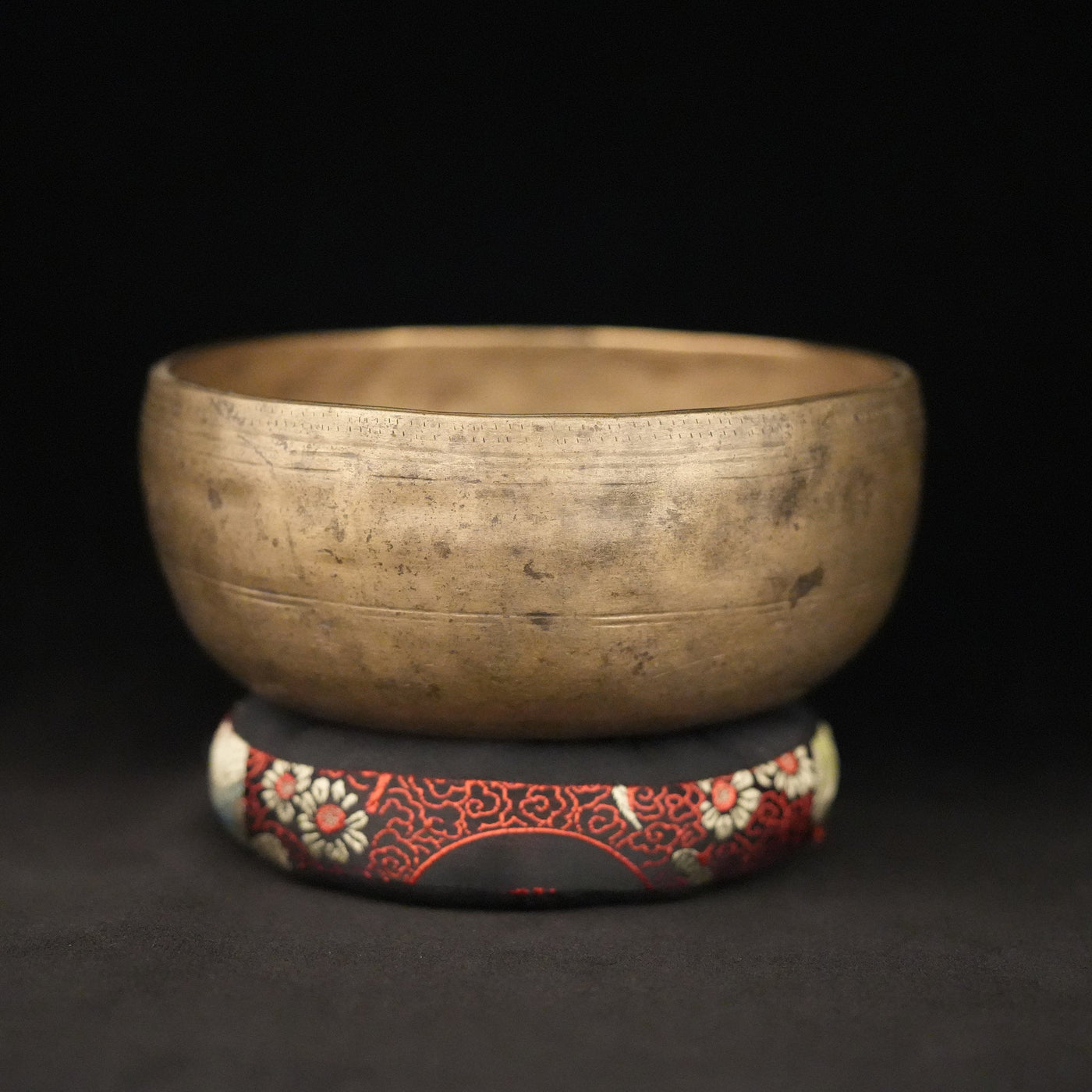 Antique Singing Bowl M006