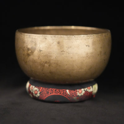 Antique Singing Bowl M015