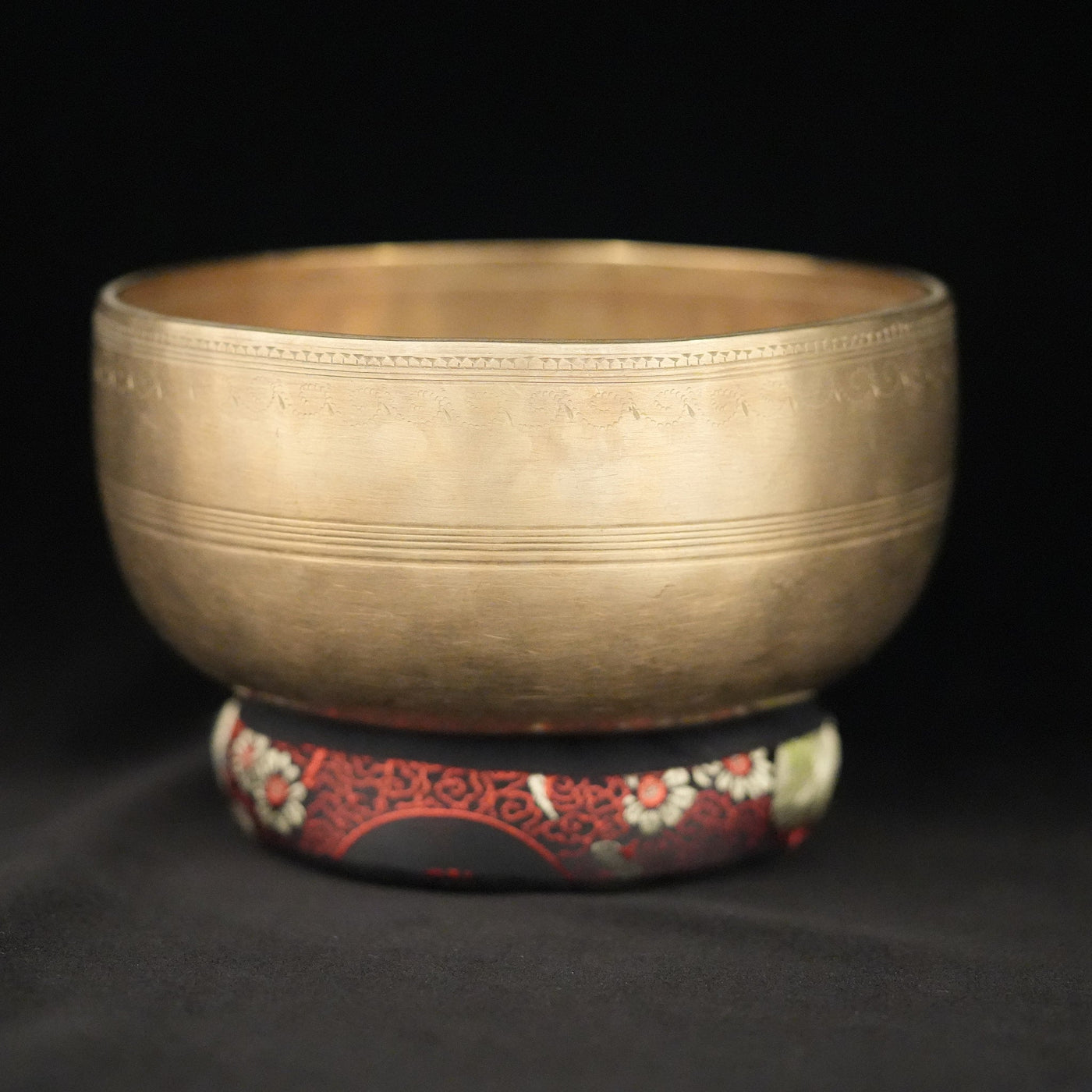 7" Antique Singing Bowl in B