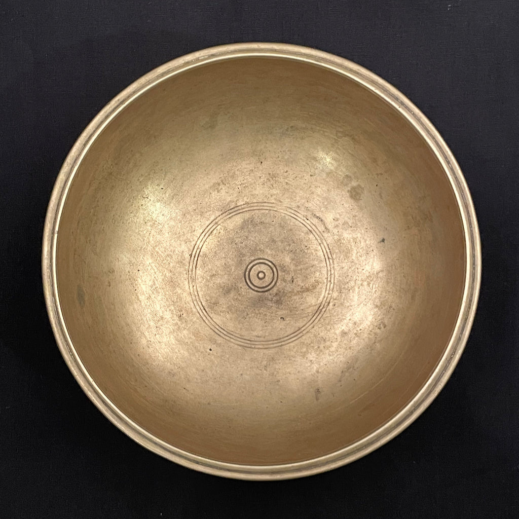 7.25" Antique Singing Bowl in E