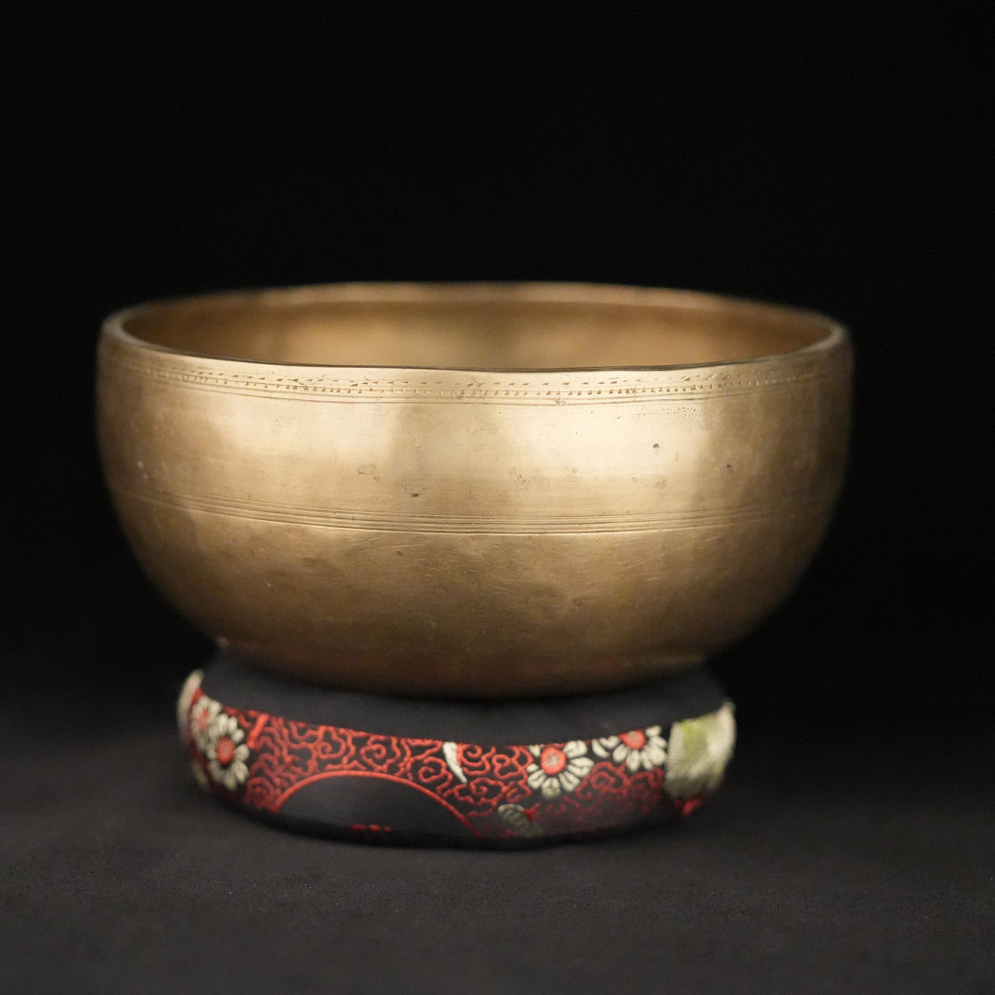 7" Antique Singing Bowl in C