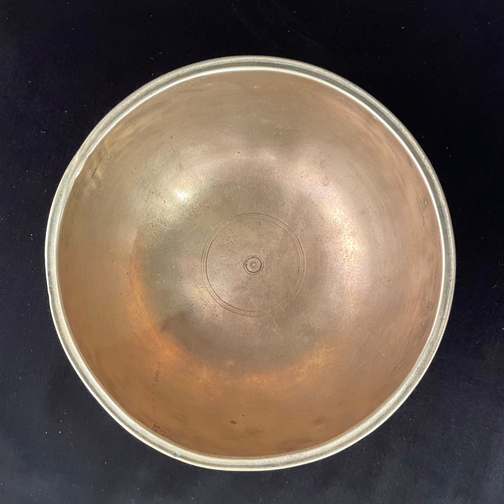 7.75" Antique Singing Bowl in D