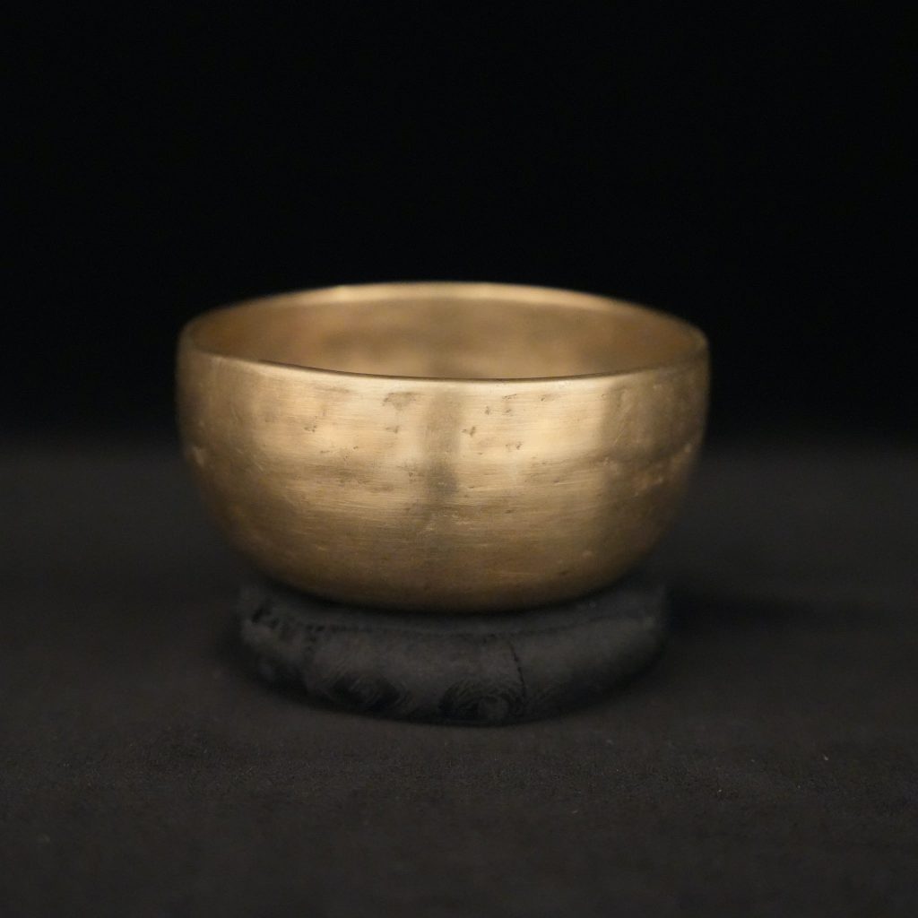 4.5" Antique Singing Bowl in D#